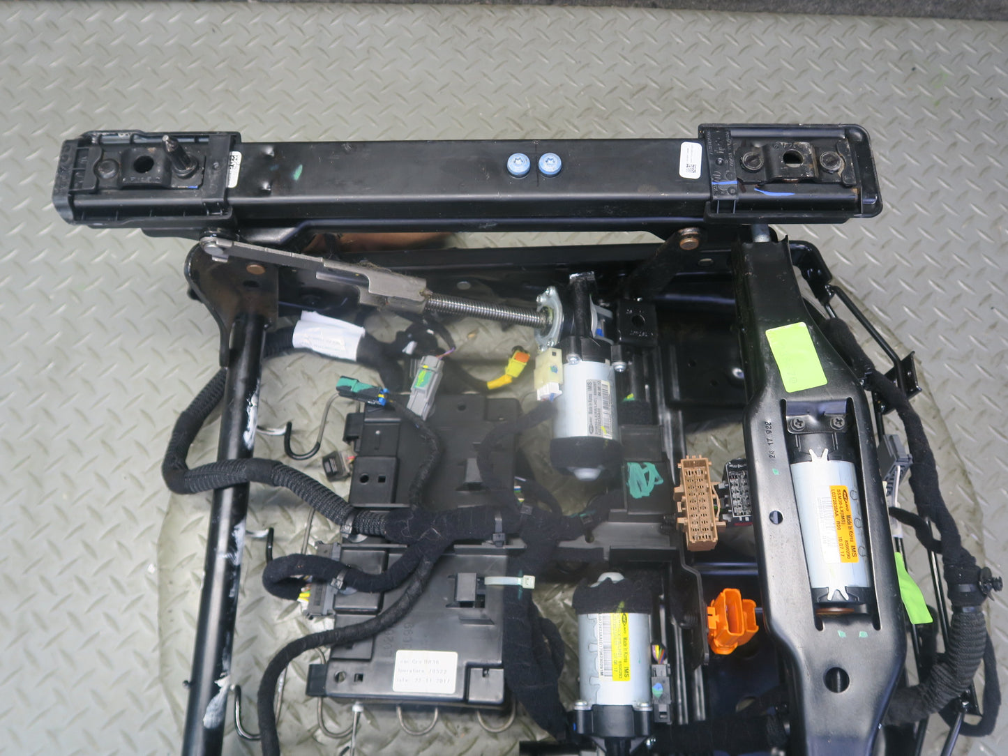 2014-2021 Maserati Quattroporte M156 Front Left Driver Side Seat Frame Rail