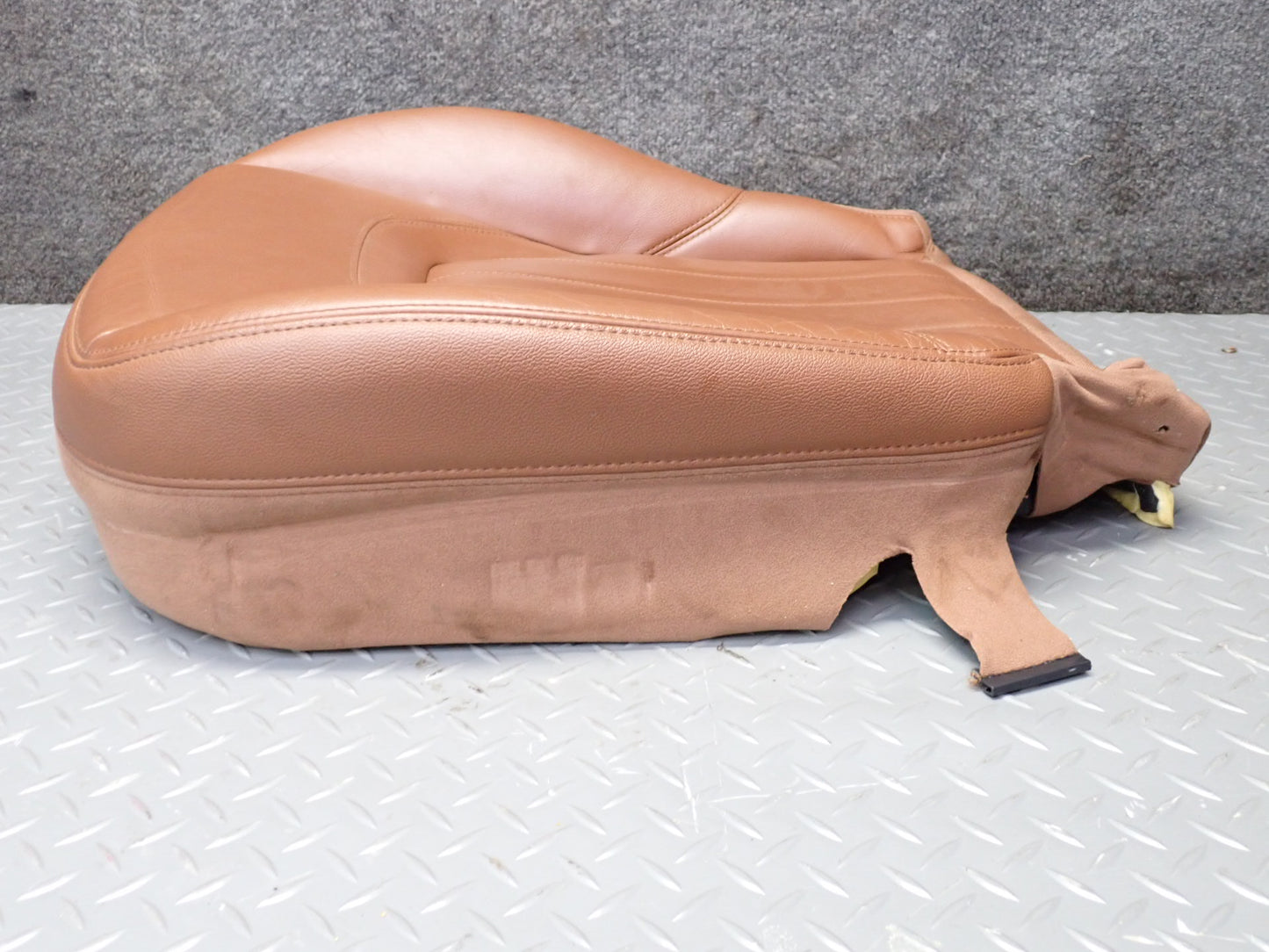 2014-2021 Maserati Quattroporte M156 Front Left Side Seat Lower Seat Cushion