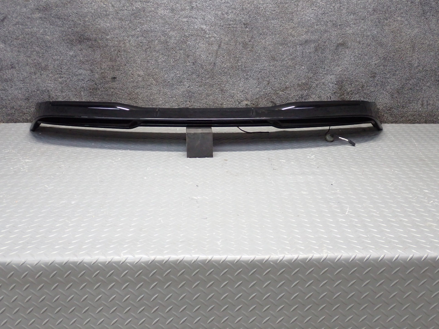 2013-2014 Porsche Cayenne 958 GTS Rear Tailgate Liftgate Spoiler w Brake Light