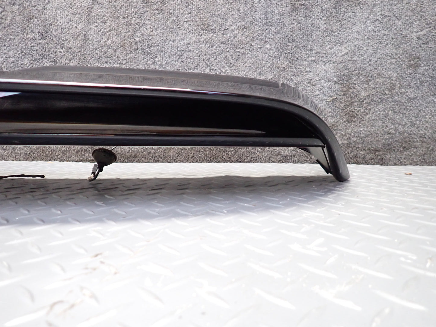 2013-2014 Porsche Cayenne 958 GTS Rear Tailgate Liftgate Spoiler w Brake Light
