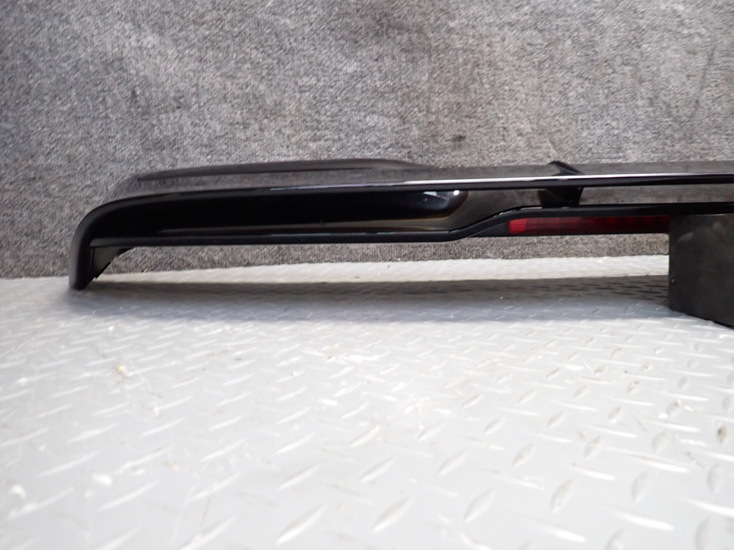 2013-2014 Porsche Cayenne 958 GTS Rear Tailgate Liftgate Spoiler w Brake Light