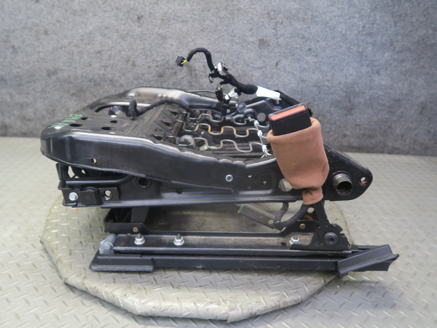 2014-2021 Maserati Quattroporte M156 Front Right Passenger Side Seat Frame Rail