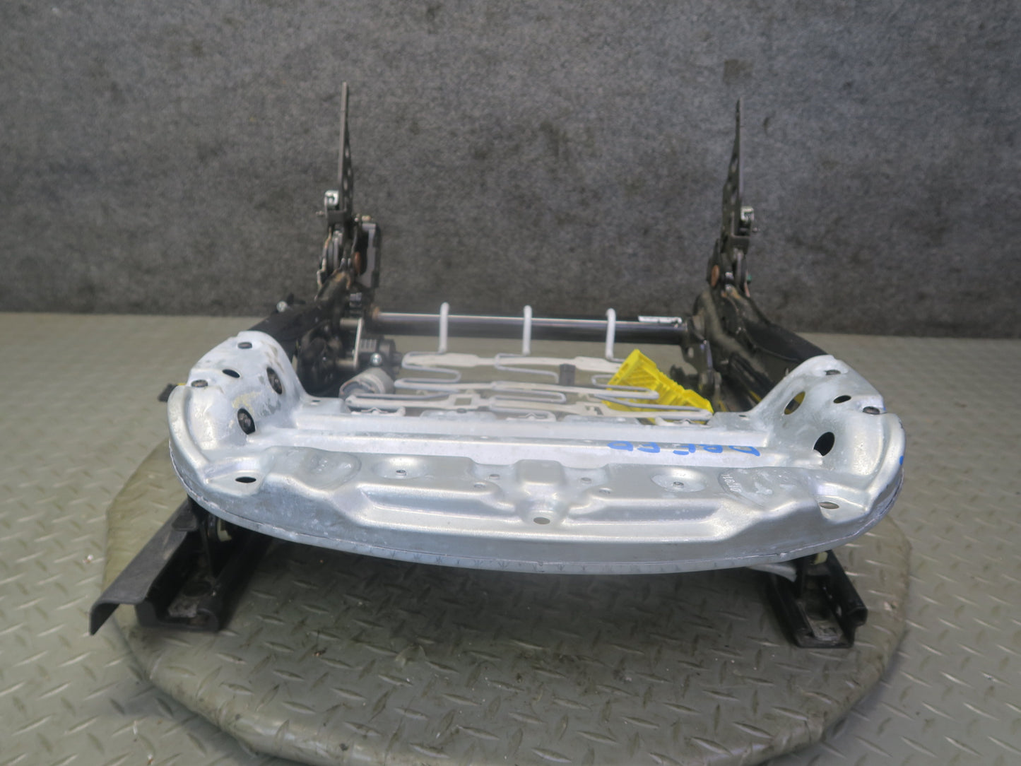 2015-2020 BMW F82 M4 Front Right Side Seat Lower Frame Rail Track W/ Motors