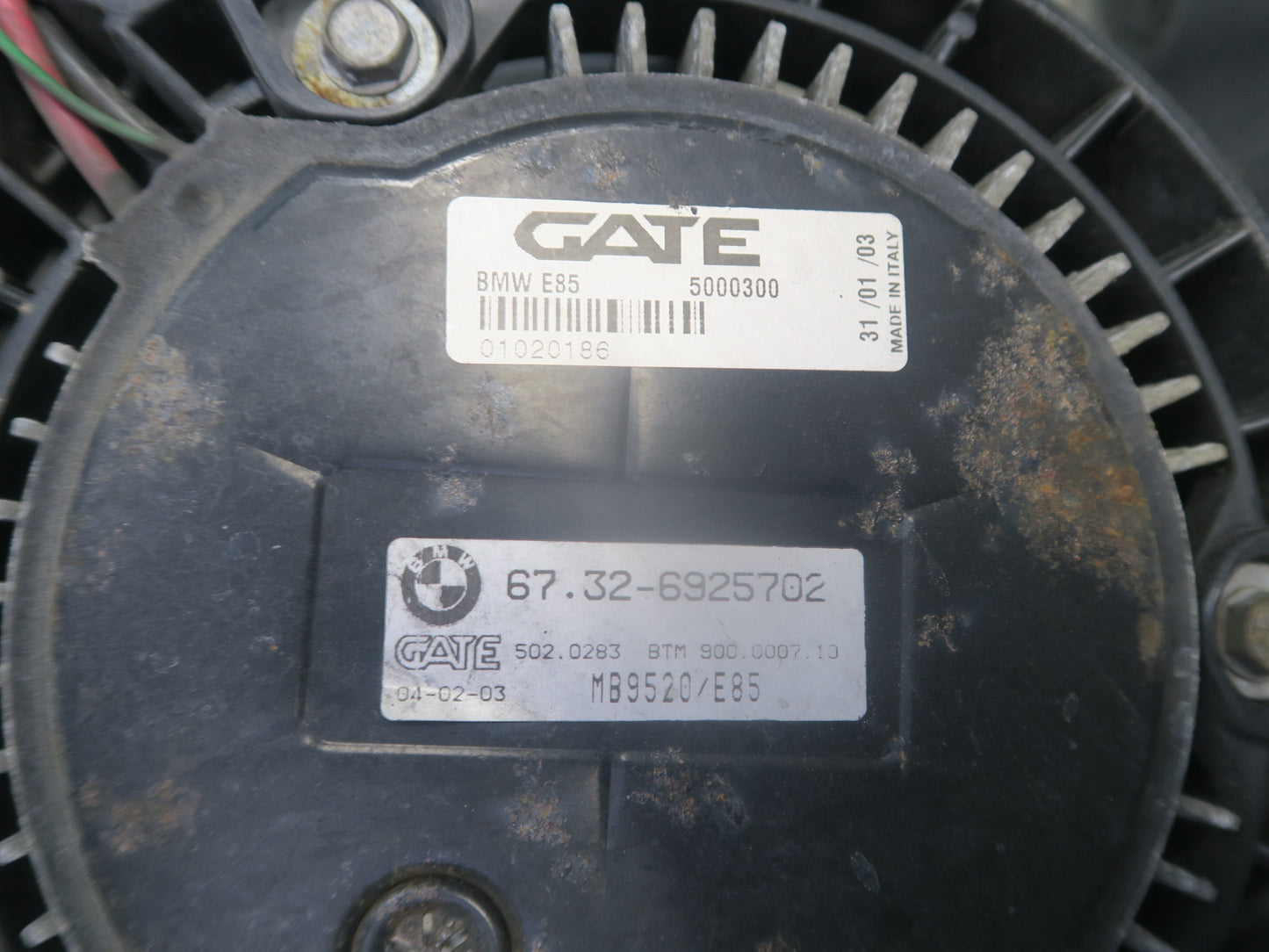 03-08 BMW E85 Z4 M/T M54 Engine Cooling Fan Motor Shroud 6925702 OEM