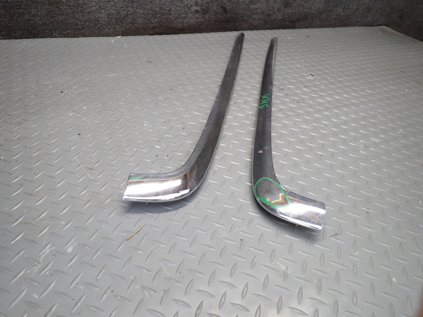94-99 Mercedes W140 S500 Set of 3 Rear Bumper Chrome Trim Panel Molding OEM