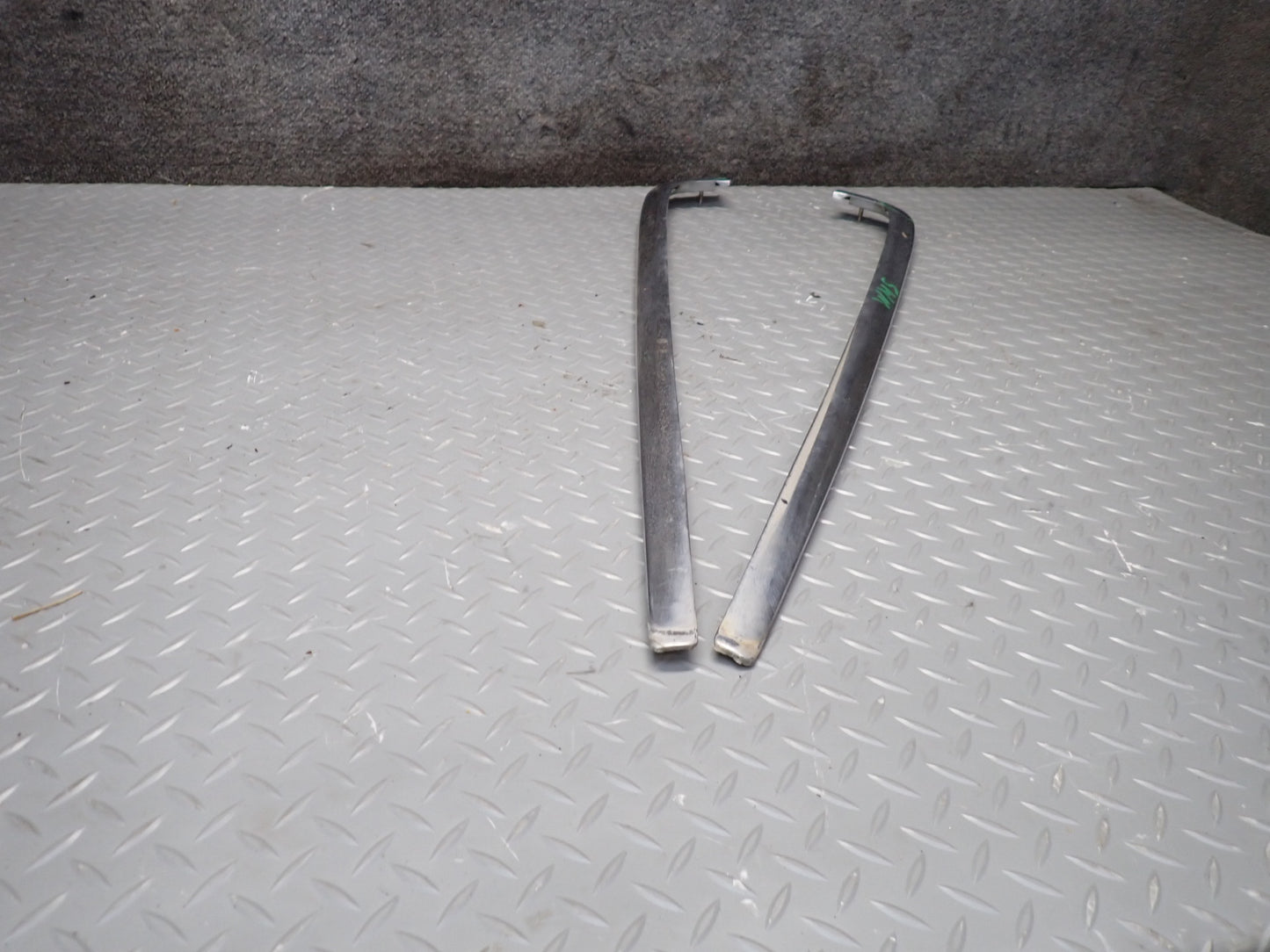 94-99 Mercedes W140 S500 Set of 3 Rear Bumper Chrome Trim Panel Molding OEM