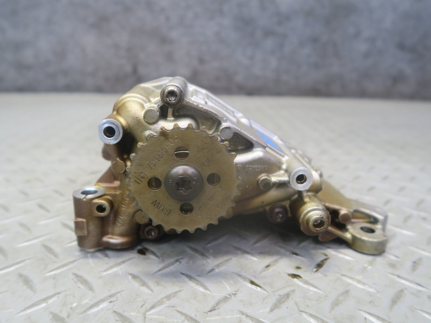 2015-2020 BMW F82 F83 M4 S55 Engine Motor Oil Fluid Pump