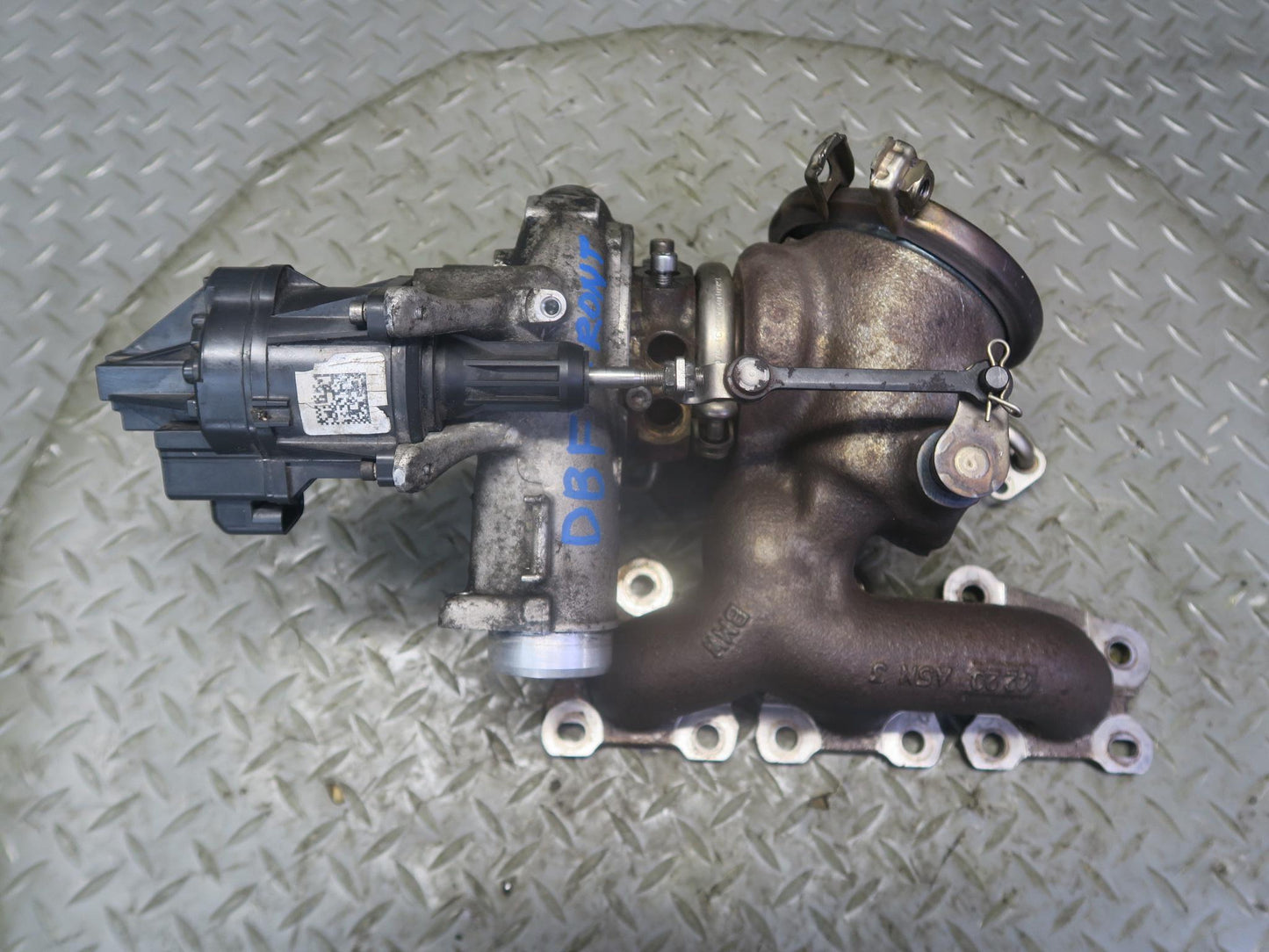2015-2020 BMW F82 F83 M4 S55 Engine Front & Rear Turbo Charger Turbocharger Set
