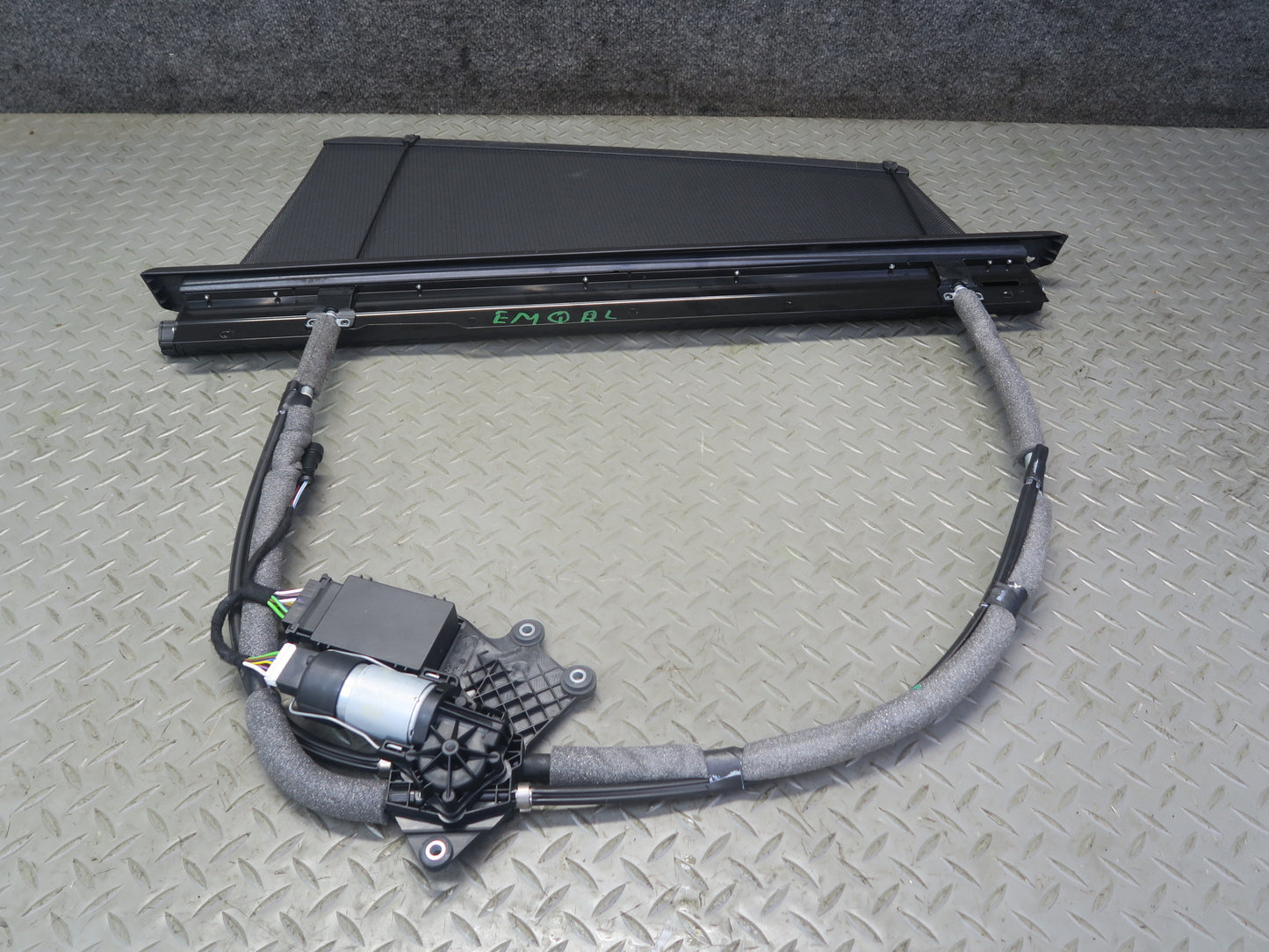 2014-2021 Maserati Quattroporte M156 Rear Left Driver Side Door Window Sun Shade