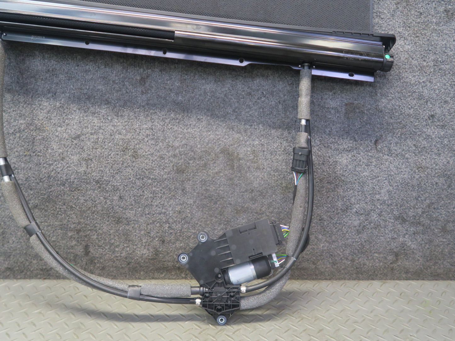 2014-2021 Maserati Quattroporte M156 Rear Left Driver Side Door Window Sun Shade