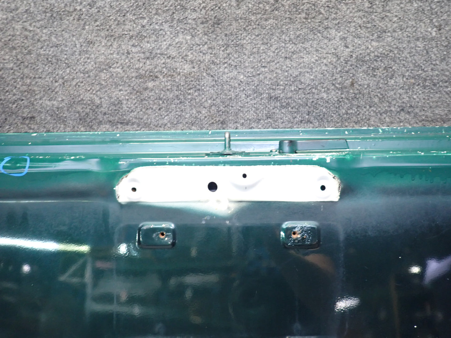 1996-1997 Lexus FZJ80L LX450 Rear Lower Trunk Tailgate Deck Lid Gate Panel Green