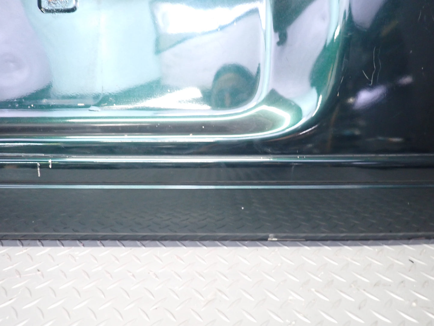 1996-1997 Lexus FZJ80L LX450 Rear Lower Trunk Tailgate Deck Lid Gate Panel Green