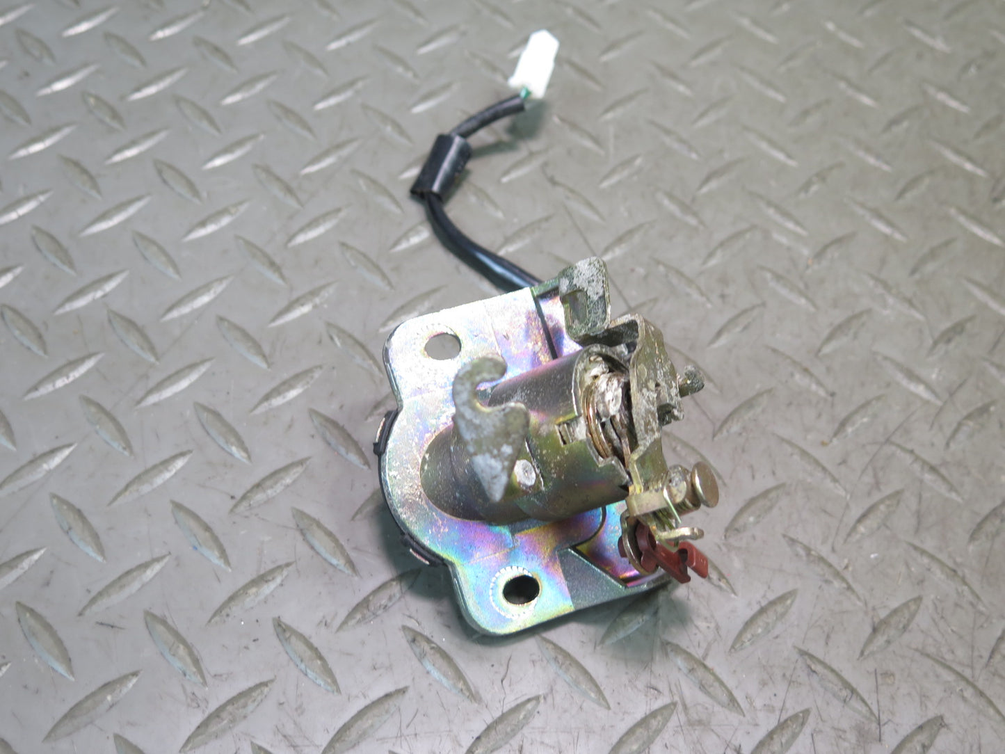 03-05 Lexus IS300 3.0L 2JZGE Sedan A/T Engine ECU ECM Ignition Lock KEY Set OEM