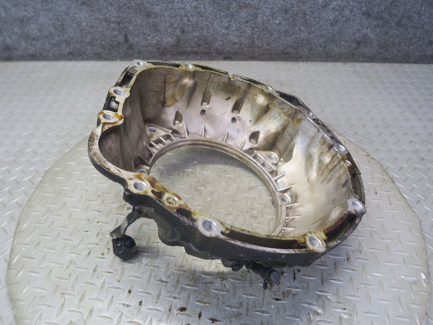 02-05 Lexus JCE10L IS300 A650E Automatic Transmission Bell Housing OEM