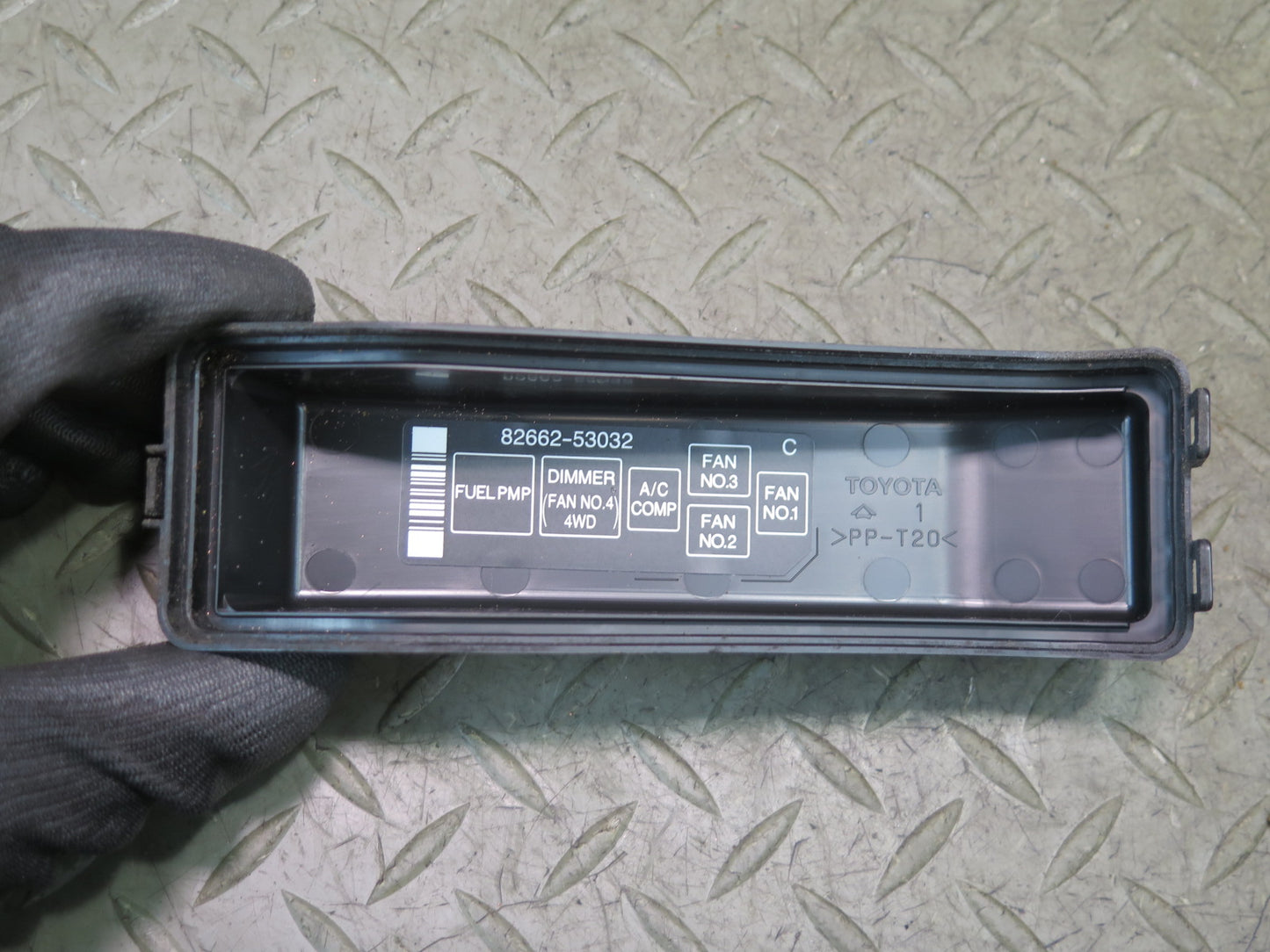 01-05 Lexus JCE10L IS300 Engine Bay Fuse Relay Box Module OEM