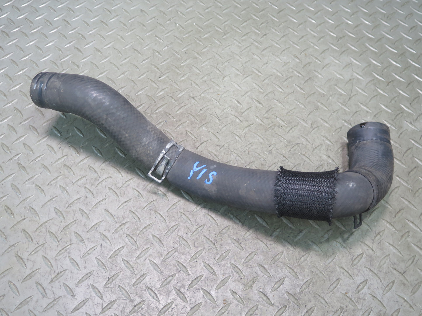 01-05 Lexus JCE10L IS300 Set of 2 Engine Coolant Radiator Hose Line OEM