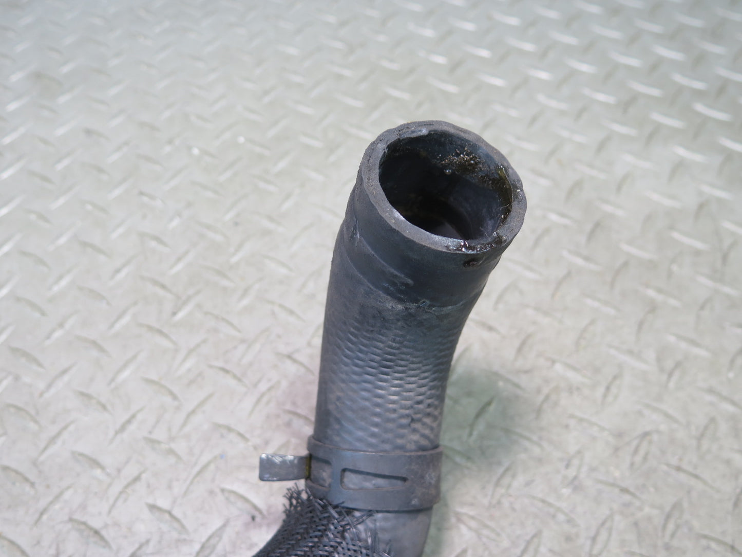 01-05 Lexus JCE10L IS300 Set of 2 Engine Coolant Radiator Hose Line OEM