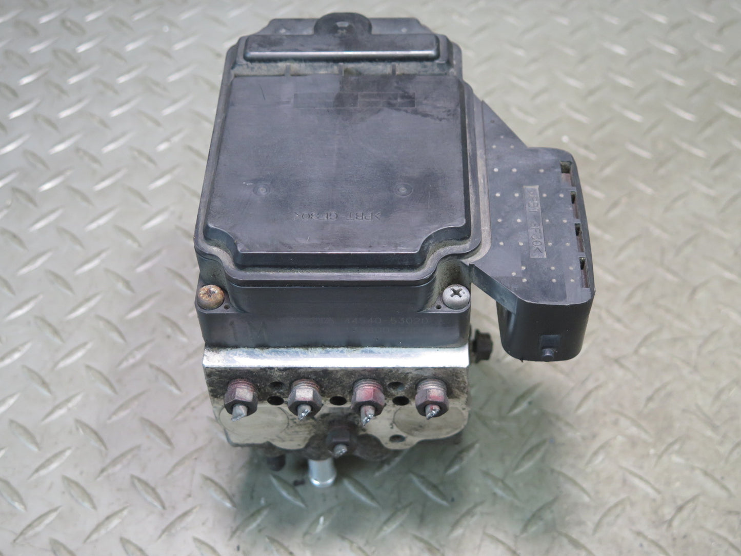 02-05 Lexus JCE10L IS300 Anti Lock Brake ABS Pump Module 44540-53020 OEM
