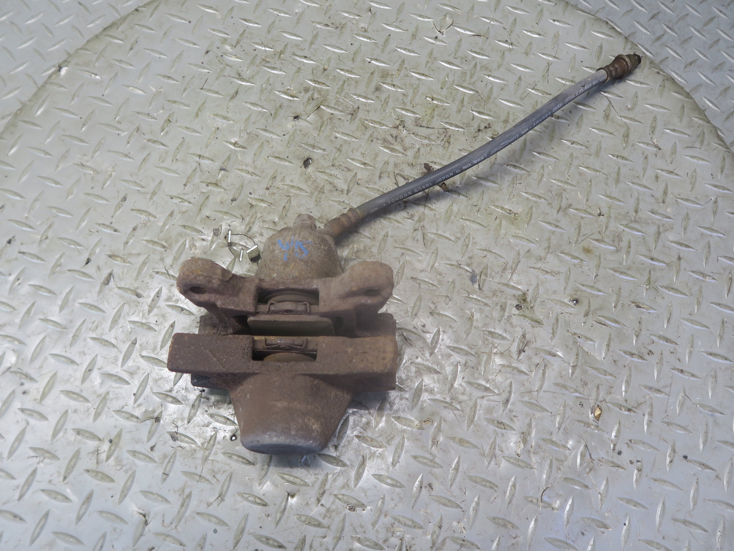 01-05 Lexus JCE10L IS300 Set of 2 Rear Left & Right Brake Caliper OEM