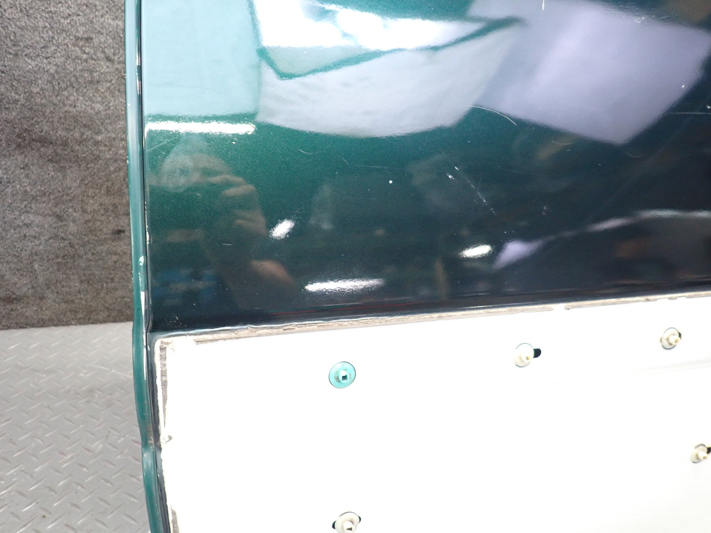 1996-1997 Lexus FZJ80L LX450 Rear Left Door Shell Panel Green