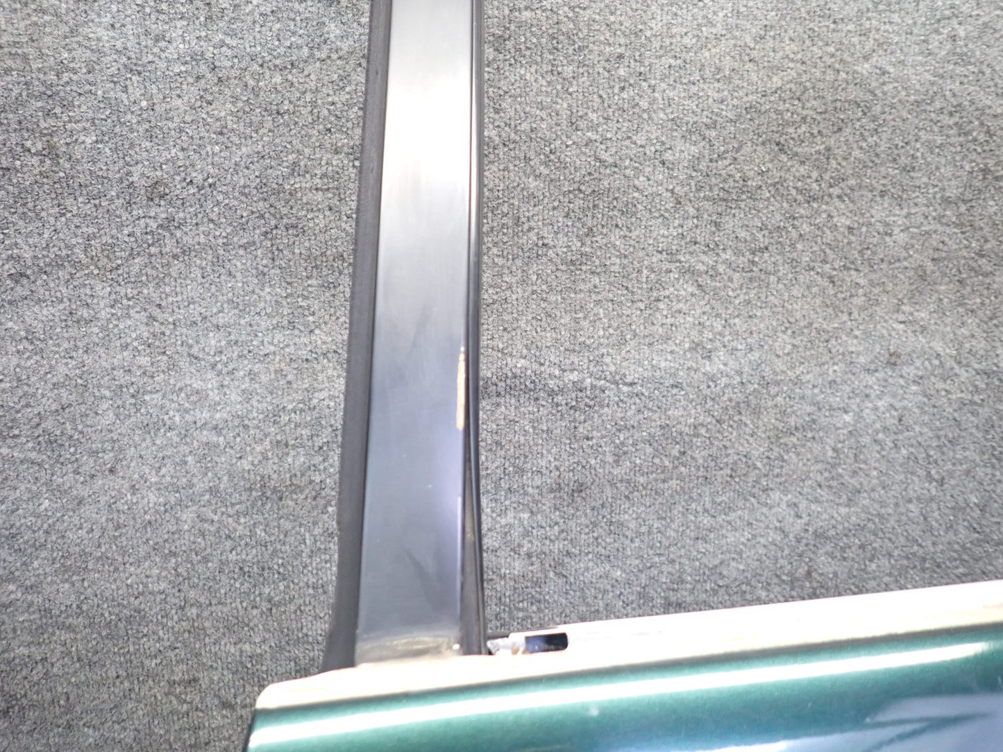 1996-1997 Lexus FZJ80L LX450 Rear Left Door Shell Panel Green