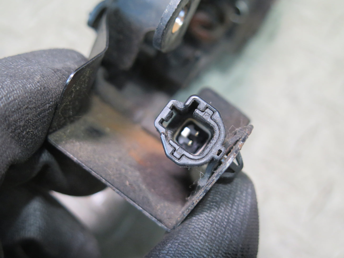 01-05 Lexus JCE10L IS300 Front Hood Lock Latch OEM