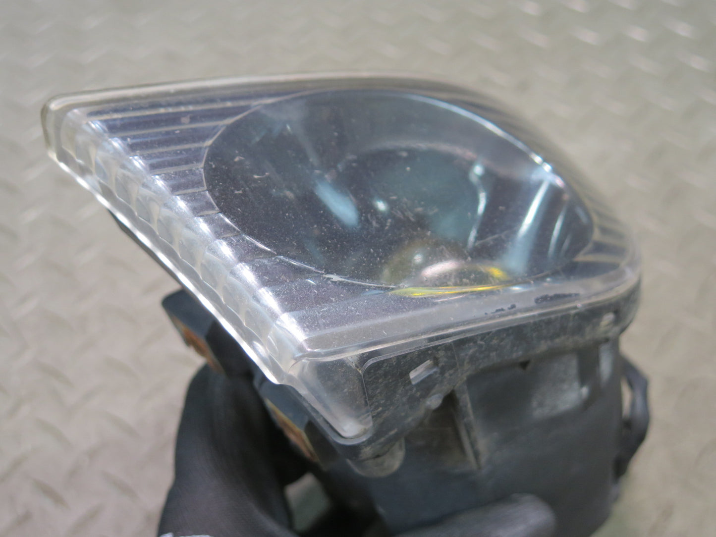 04-05 Lexus IS300 JCE10L Sedan Front Left Fog Light Lamp OEM
