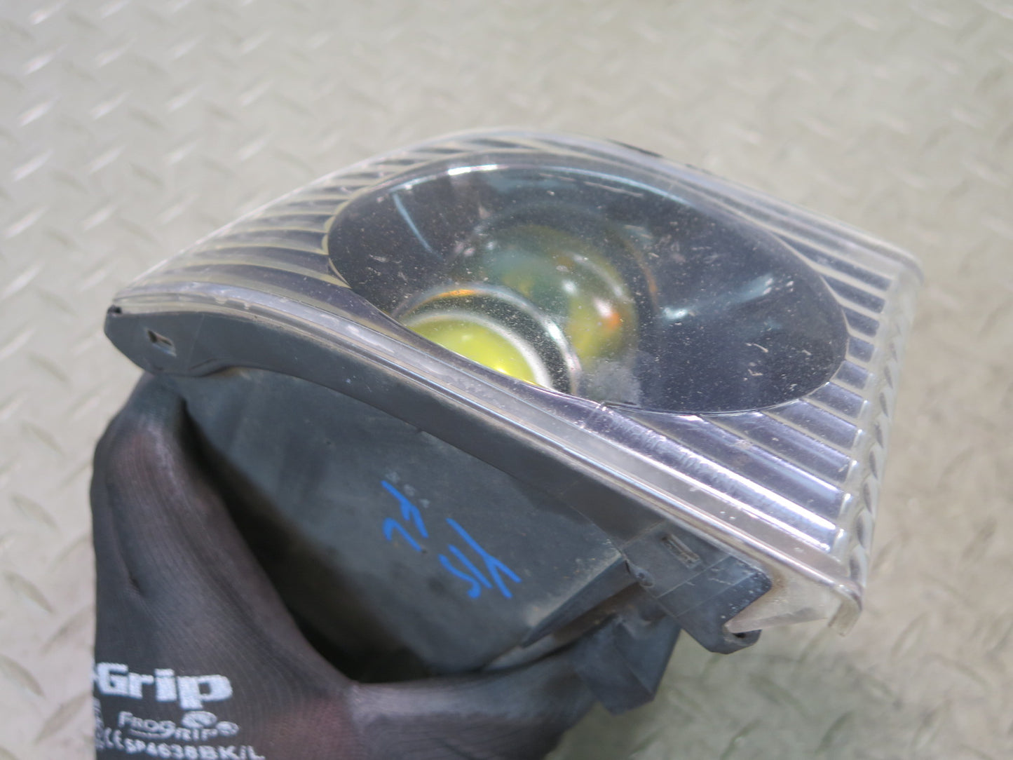 04-05 Lexus IS300 JCE10L Sedan Front Left Fog Light Lamp OEM