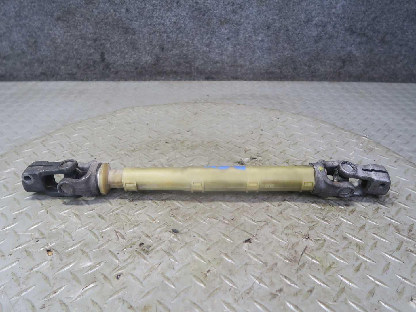 03-08 BMW E85 Z4 2.5L 3.0L Steering Column U Joint Linkage Shaft OEM