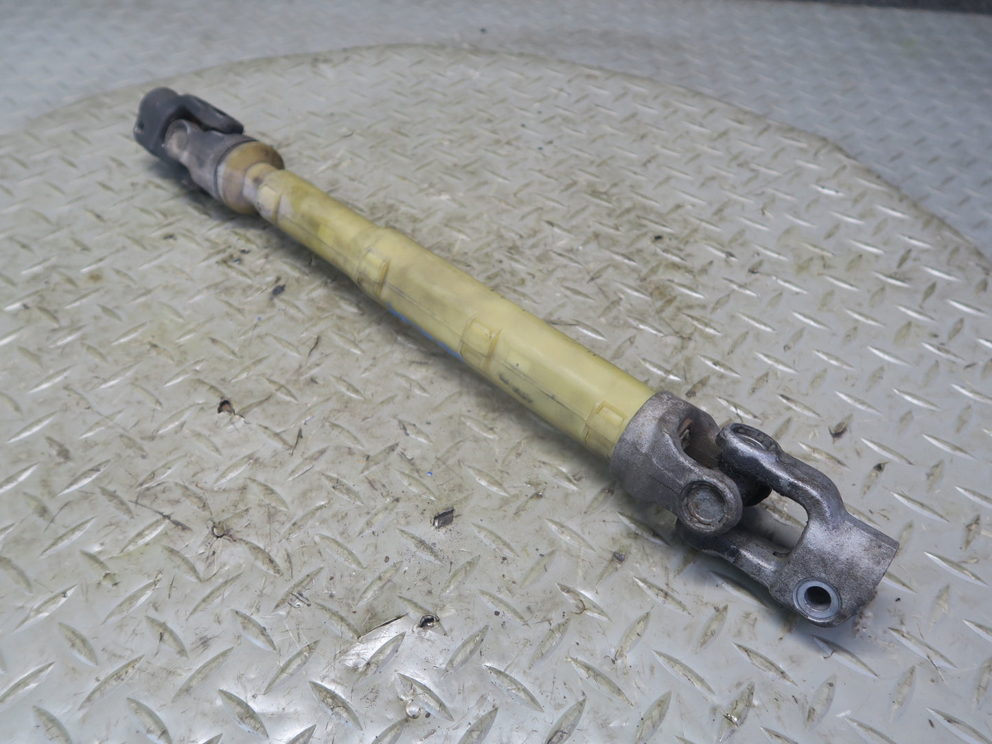 03-08 BMW E85 Z4 2.5L 3.0L Steering Column U Joint Linkage Shaft OEM