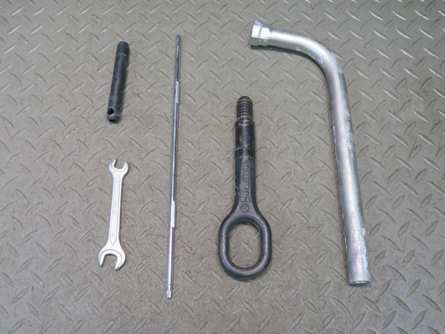 08-15 Audi TT S 8J Spare Tire Emergency Tool Repair KIT Set OEM