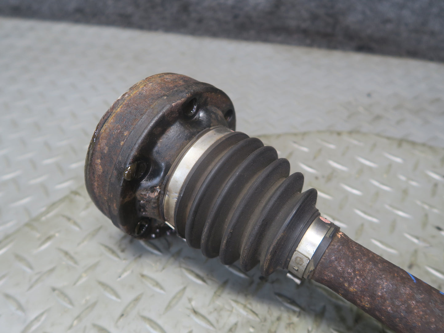 01-05 Lexus JCE10L IS300 Rear Left Suspension Axle Shaft OEM