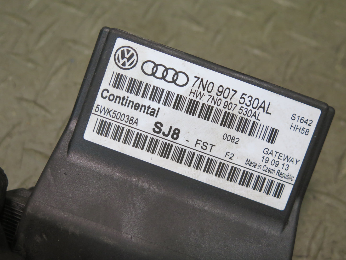 2014 Audi TT S 8J AWD 2.0L Engine ECU Speedometer Ignition Lock KEY Set OEM