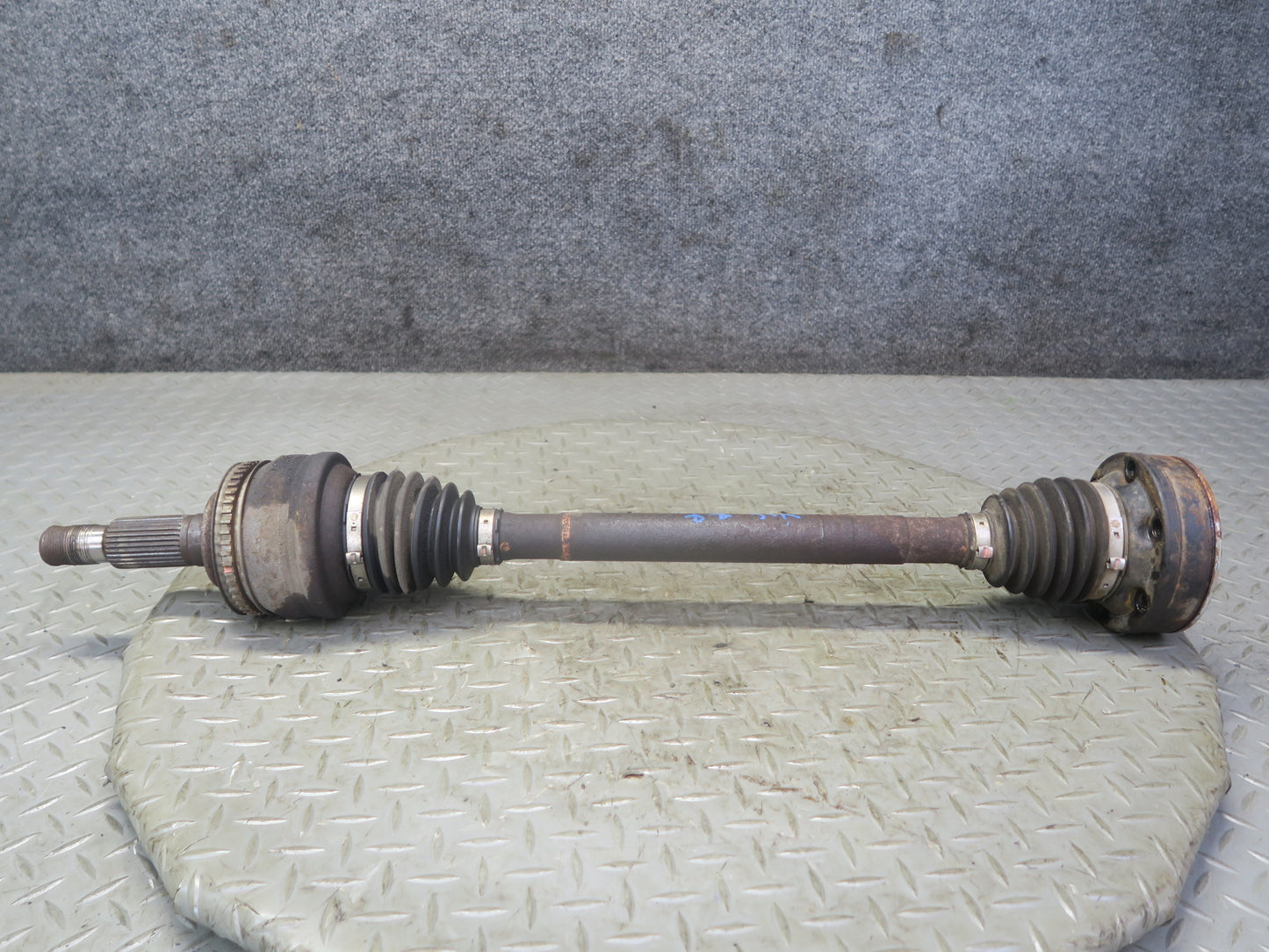 01-05 Lexus JCE10L IS300 Rear Right Suspension Axle Shaft OEM