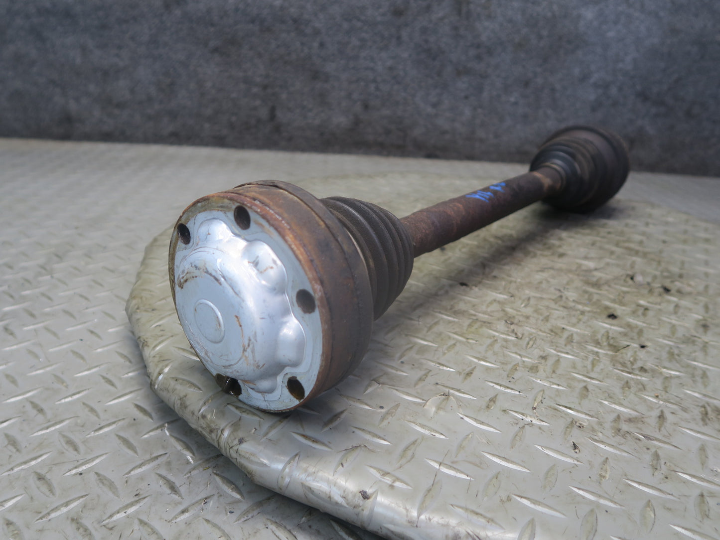 01-05 Lexus JCE10L IS300 Rear Right Suspension Axle Shaft OEM