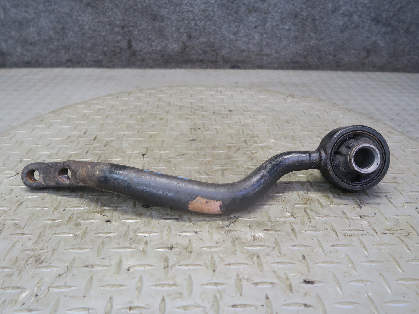01-05 Lexus IS300 JCE10L Front Right Lower Rearward Control Arm 130K Miles OEM