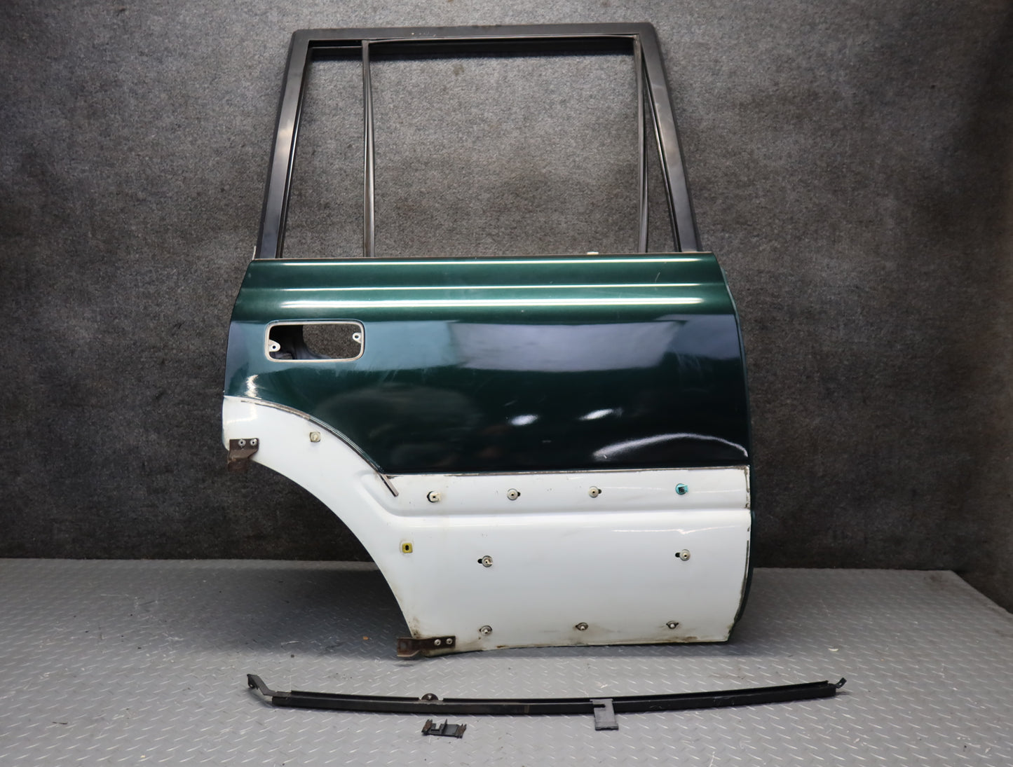 1996-1997 Lexus FZJ80L LX450 Rear Right Door Shell Panel Green