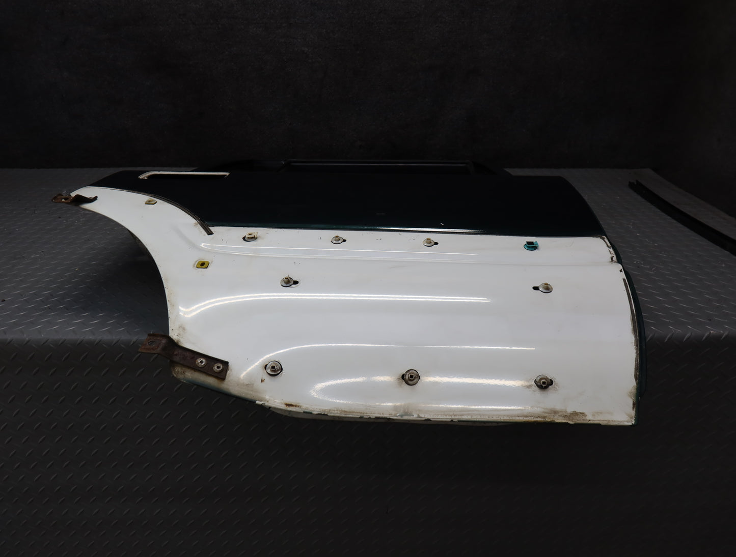 1996-1997 Lexus FZJ80L LX450 Rear Right Door Shell Panel Green
