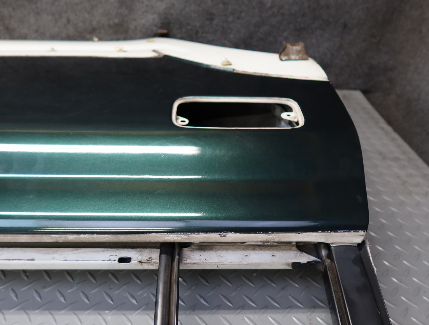 1996-1997 Lexus FZJ80L LX450 Rear Right Door Shell Panel Green