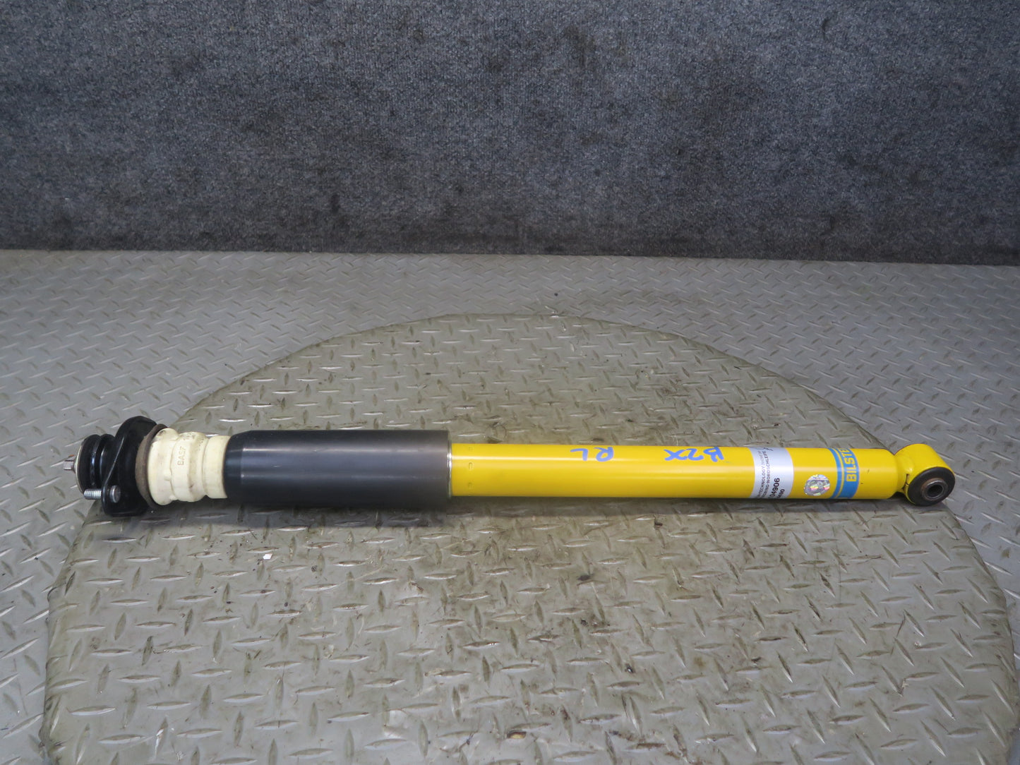 03-05 BMW E85 Z4 M54 RWD Rear Left & Right Strut Shock Absorber Set Bilstein