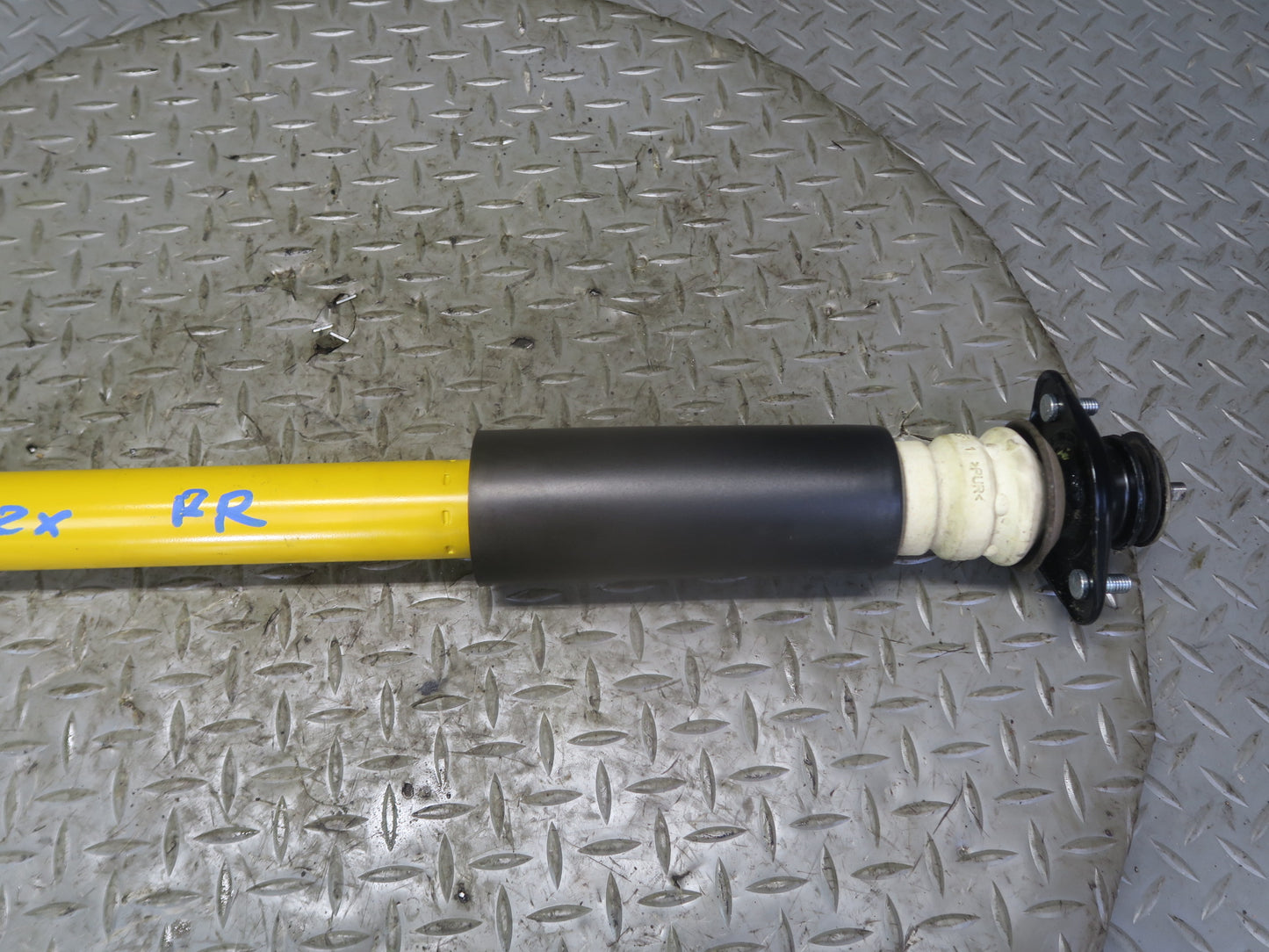 03-05 BMW E85 Z4 M54 RWD Rear Left & Right Strut Shock Absorber Set Bilstein