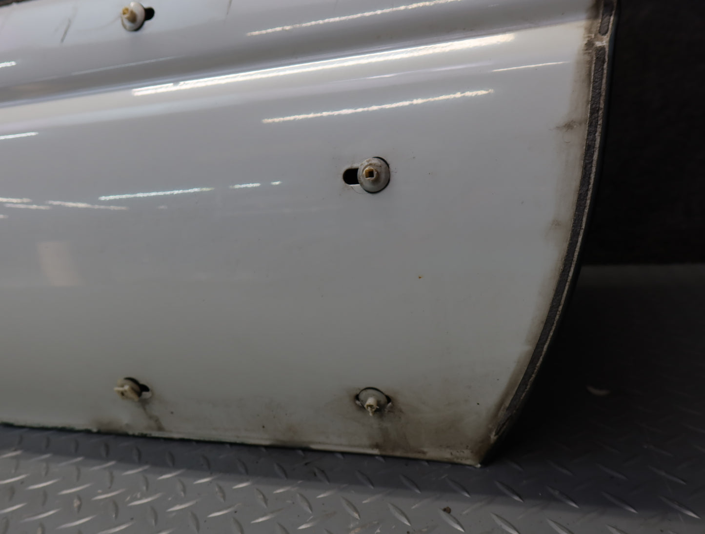 1996-1997 Lexus FZJ80L LX450 Front Right Passenger Door Shell Panel Green