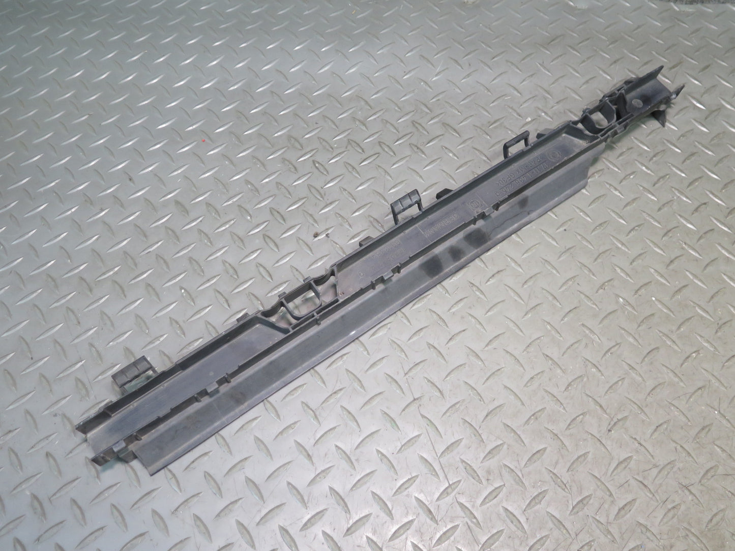 03-05 BMW Z4 E85 E86 Radiator Bracket Housing Shroud Cover Trim Set OEM