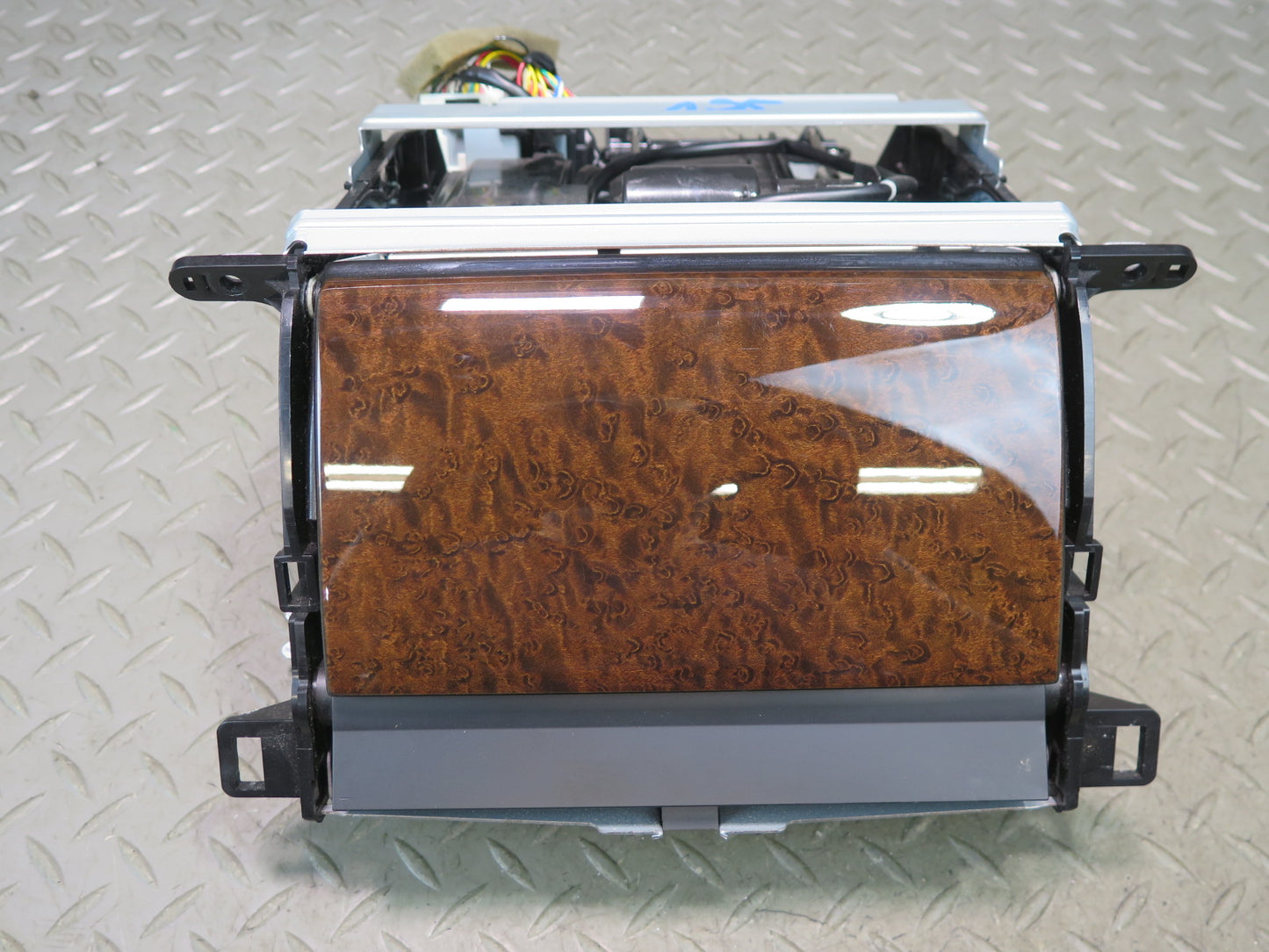 06-10 Lexus SC430 Navigation Information Screen Display w Mount & Wood Trim OEM