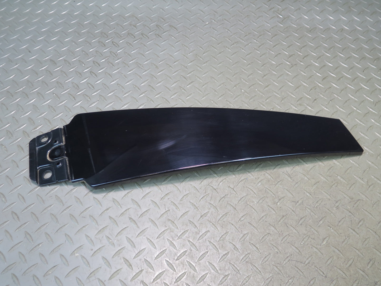 14-21 Maserati Quattroporte M156 Right & Left Side Exterior B Pillar Molding Set