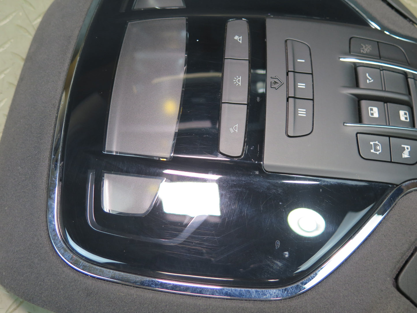 2018-2021 Maserati Quattroporte M156 Front Overhead Dome Light Lamp Panel Assy