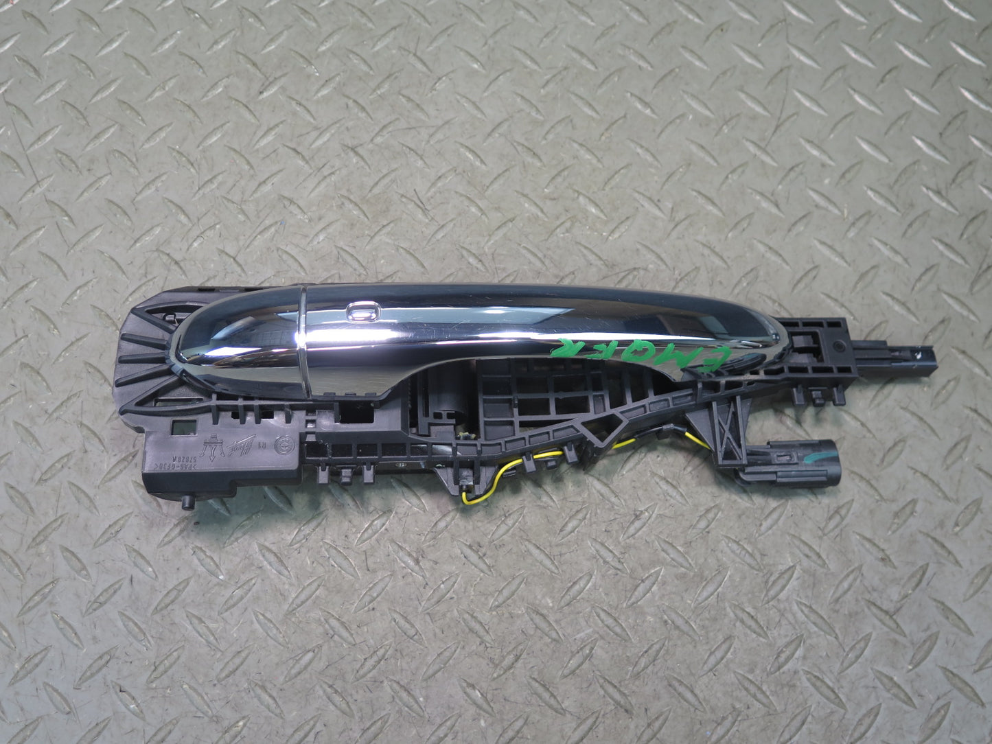 14-21 Maserati Quattroporte M156 Front Right Door Exterior Handle W/ Keyless