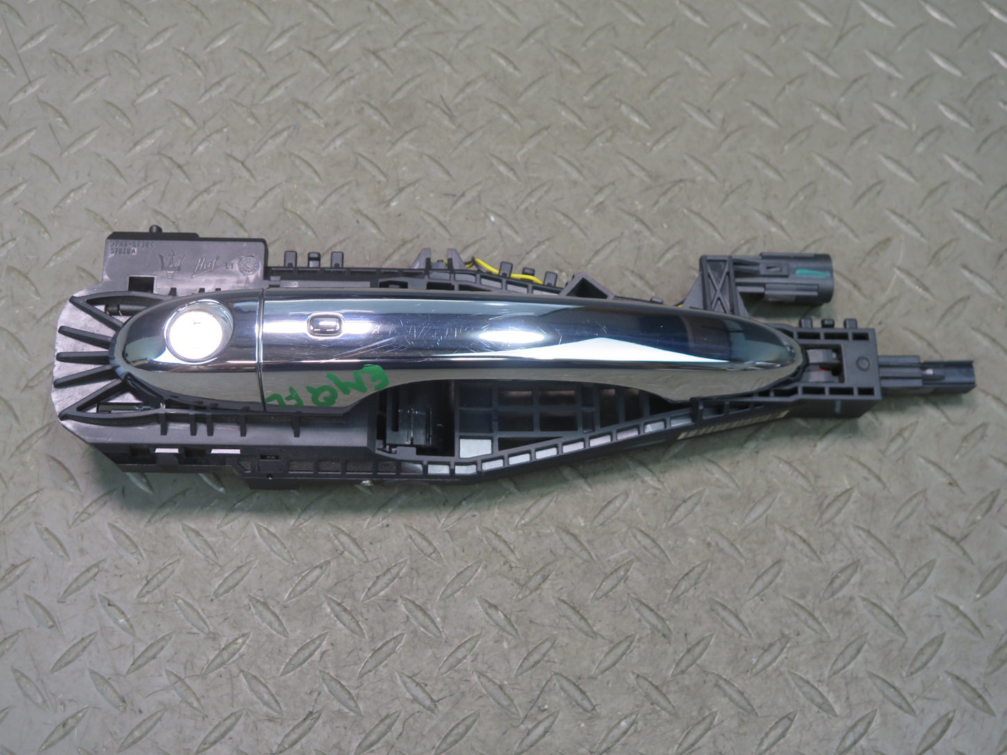 14-21 Maserati Quattroporte M156 Front Left Door Exterior Handle W/ Keyless