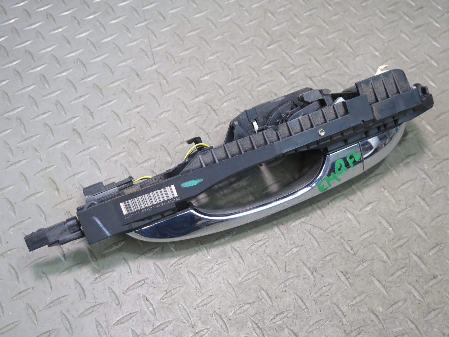 14-21 Maserati Quattroporte M156 Front Left Door Exterior Handle W/ Keyless