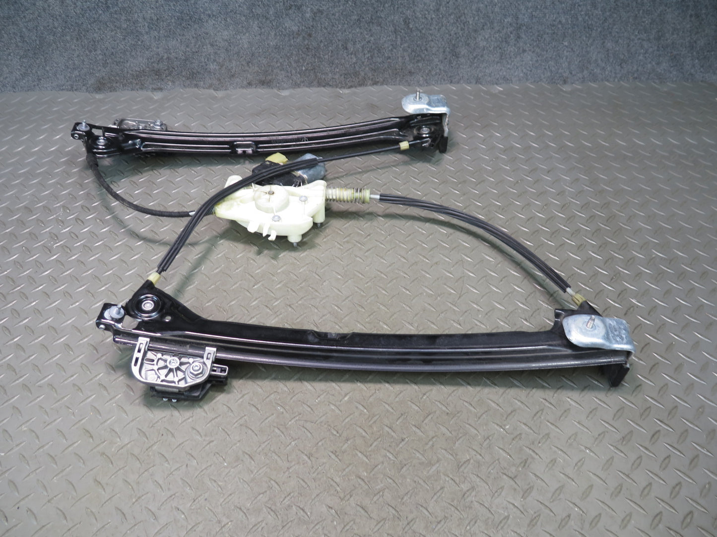 2014-2021 Maserati Quattroporte M156 Front Right Door Window Regulator W/ Motor